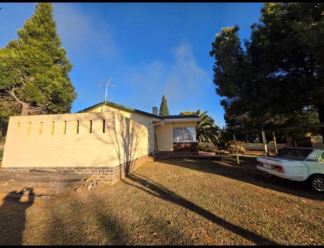 3 BEDROOM HOUSE FOR SALE IN GREENHILLS